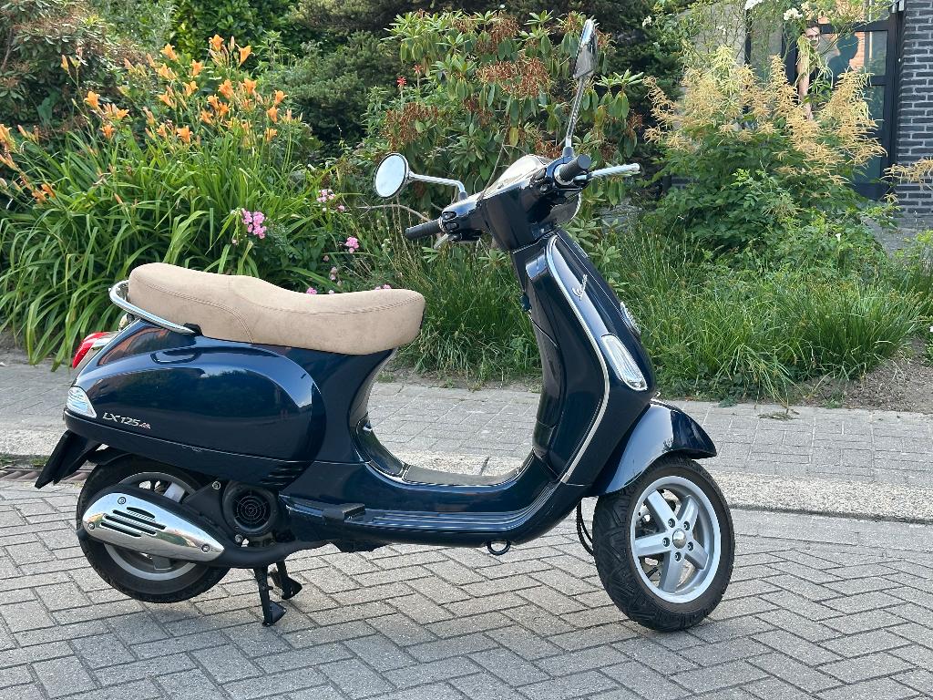 Vespa LX 125 (2012) – slechts 2350 km – 1ste eigenaar, Fietsen en Brommers, Scooters | Vespa, Ophalen, Gebruikt, 125 cc, Benzine