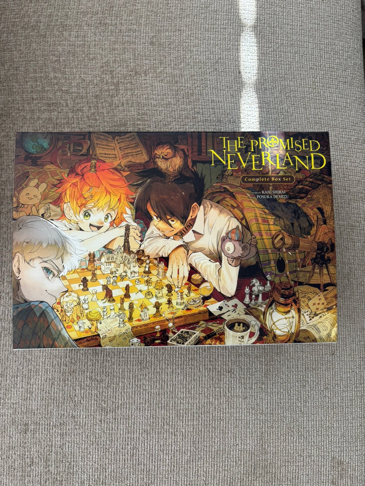 Promised neverland (boxset), Ophalen of Verzenden, Zo goed als nieuw