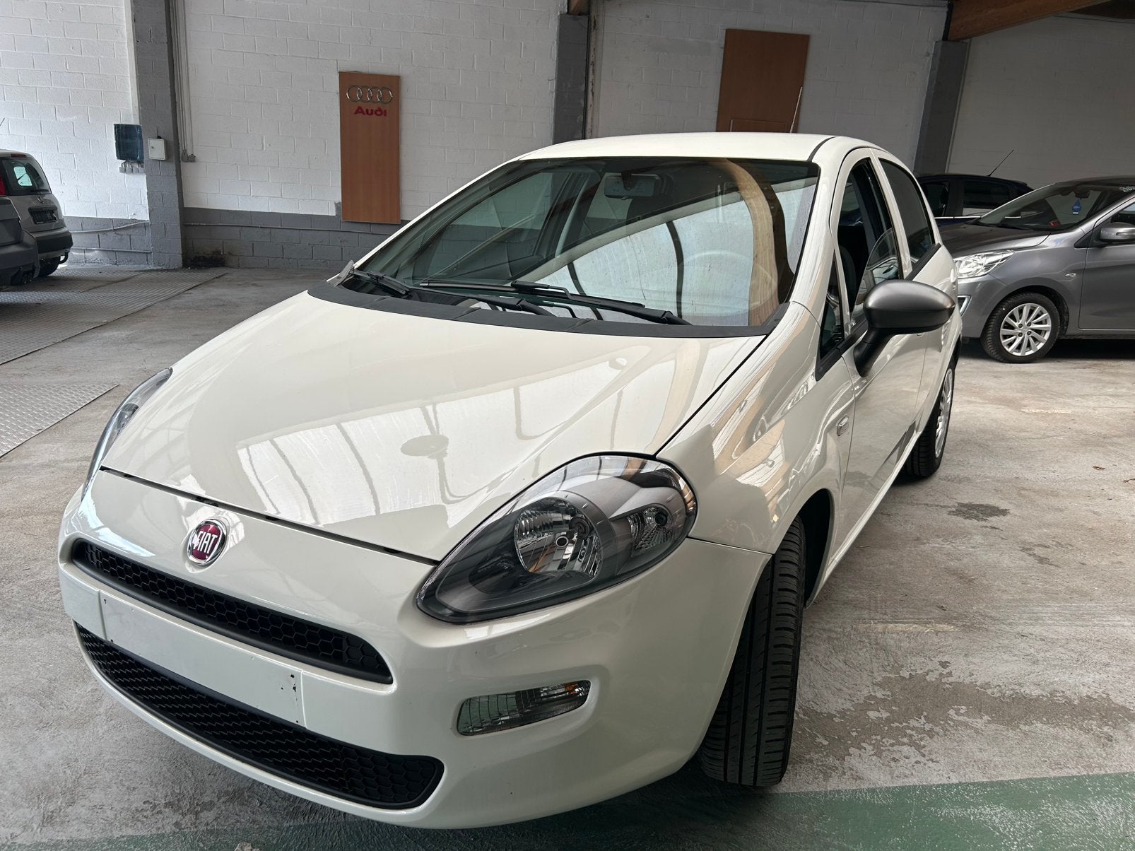 Fiat Punto Evo1.2 essence 60 000 km 2016, Achat, Euro 6, Entreprise, Boîte manuelle