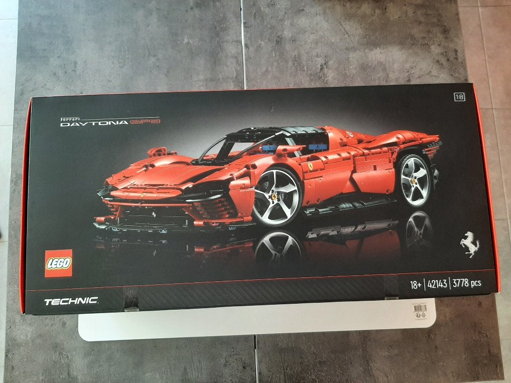 Lego Technic 42143: Ferrari Daytone, Kinderen en Baby's, Speelgoed | Duplo en Lego, Ophalen, Lego, Nieuw, Technic