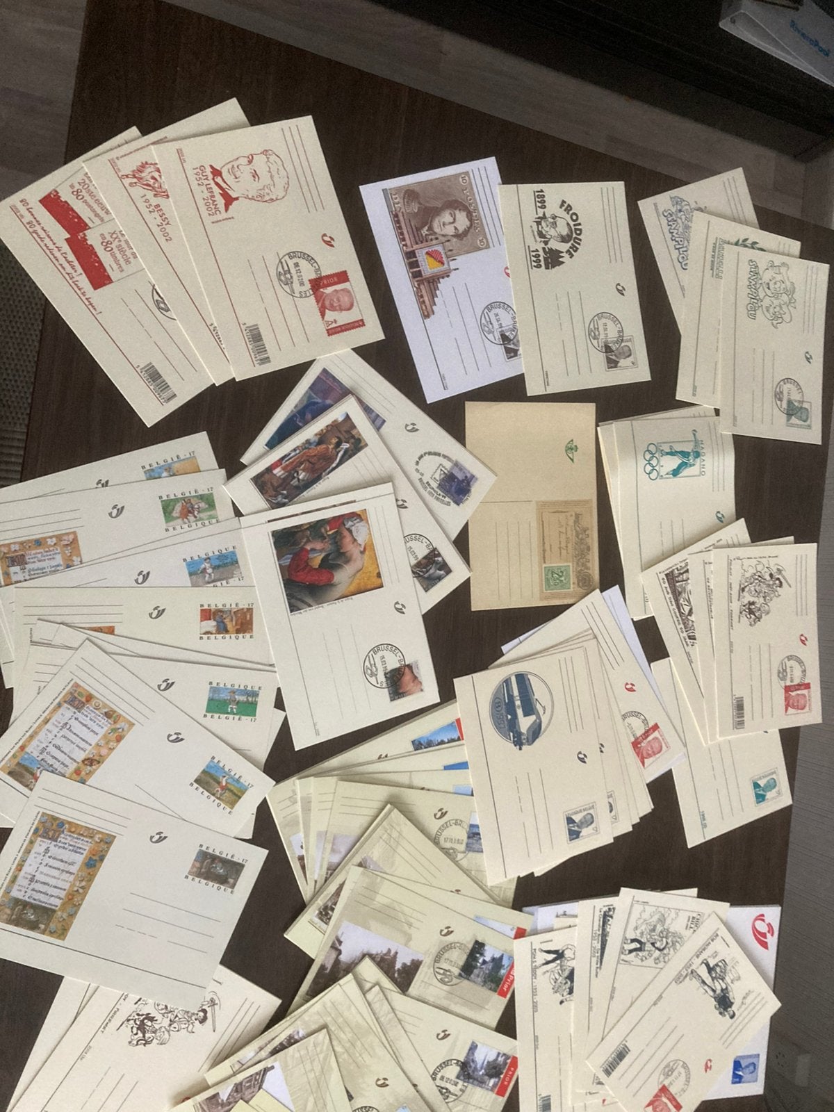 Groot pakket postkaarten. VOLLEDIGE SERIES, Ophalen