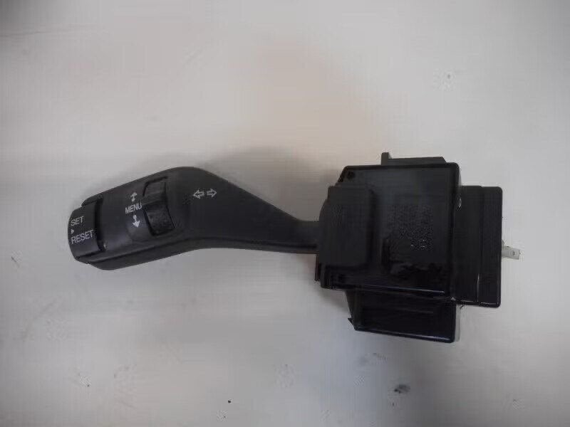 KNIPPERLICHTSCHAKELAAR Ford Kuga I (4m5t-13335-bd), Gebruikt, Ophalen of Verzenden, Henry-Ford-Straße 1 50735 Köln, DE, Ford-Werke GmbH