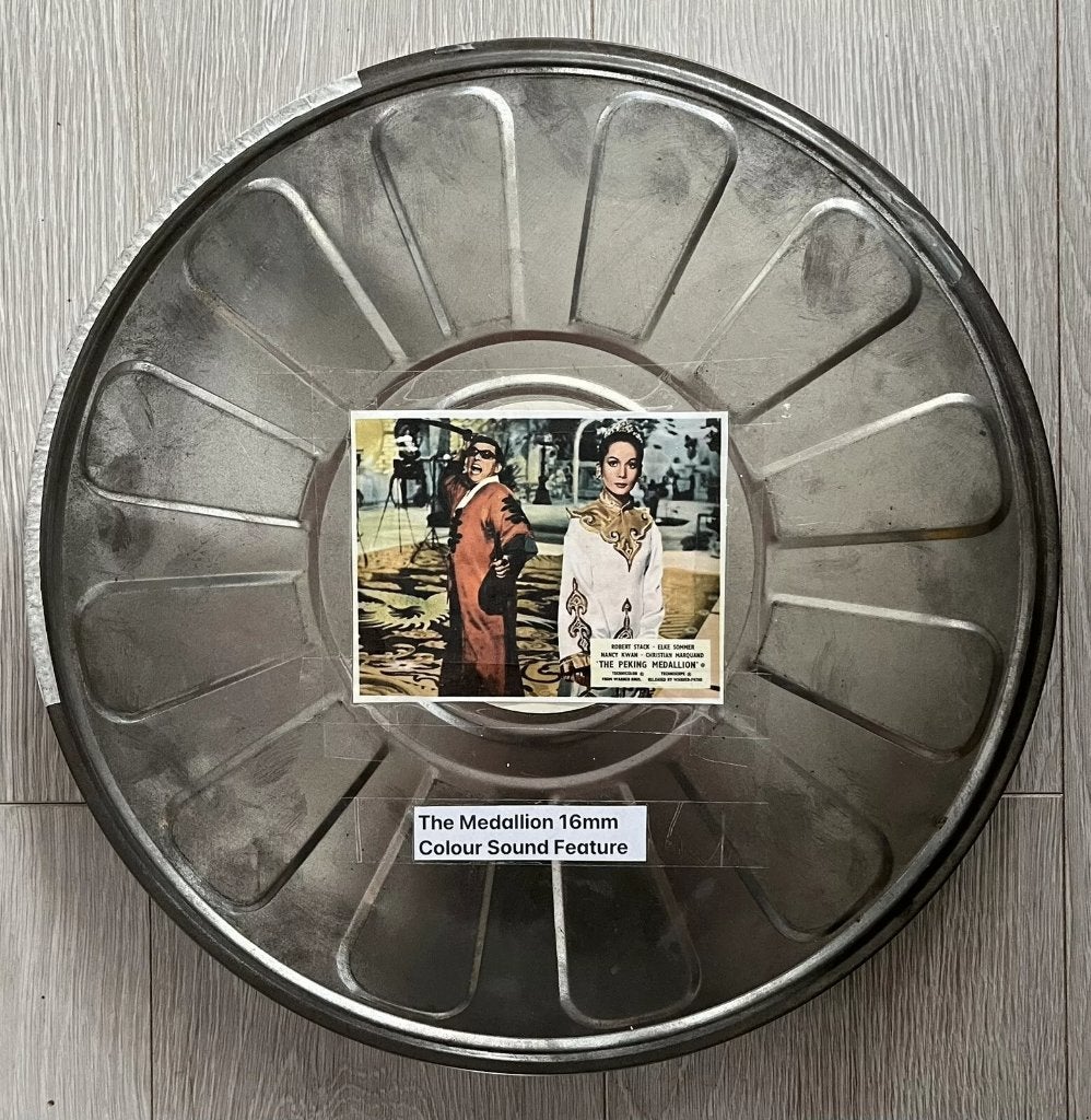 16mm speelfilm -- The Peeking Medallion (1967), Ophalen of Verzenden, 16mm film