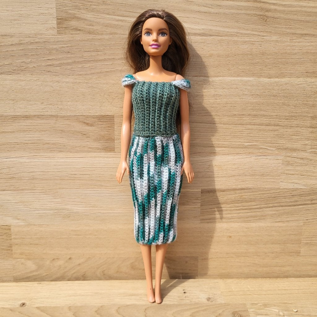 Poppenkleertjes, poppenrok, poppenbloesje, gehaakt, set, Ophalen of Verzenden, Nieuw, Barbie