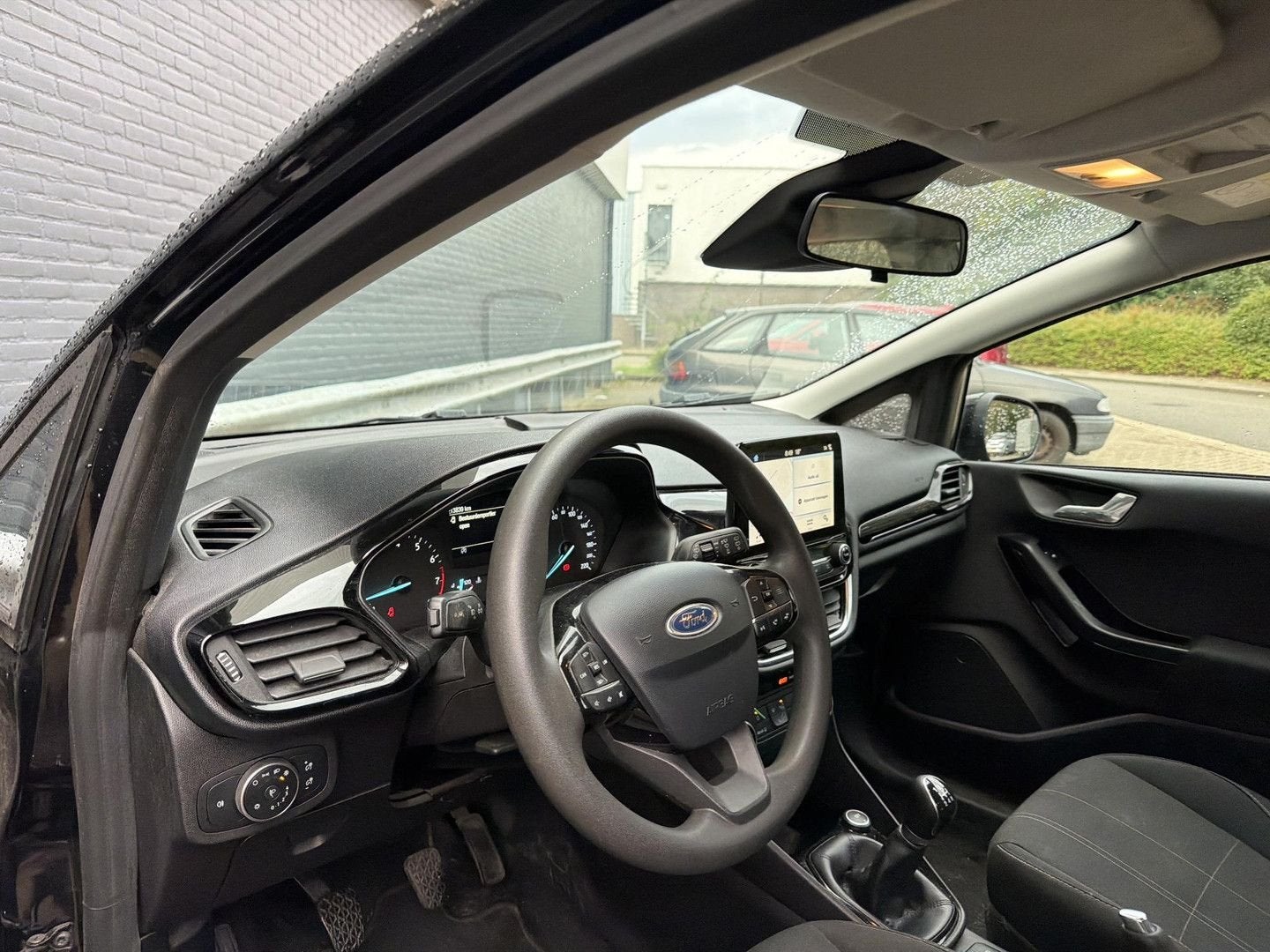 Ford Fiesta 1.1 Trend | € 3.800,- NETTO! | Cruise | Airco |, Autos, Achat, Entreprise, Boîte manuelle, Ordinateur de bord