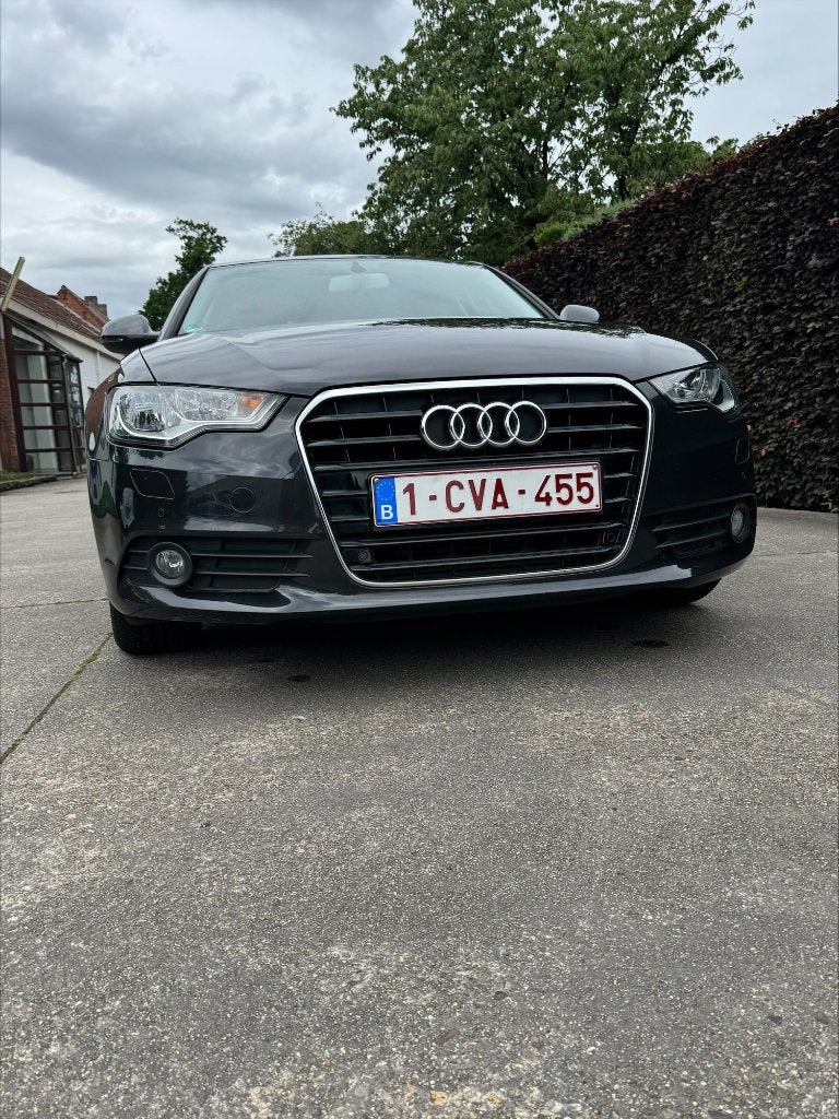 Audi A6  2.O TDI  2012  182090 km, Auto's, Voorwielaandrijving, 129 g/km, 4 cilinders, 1650 kg