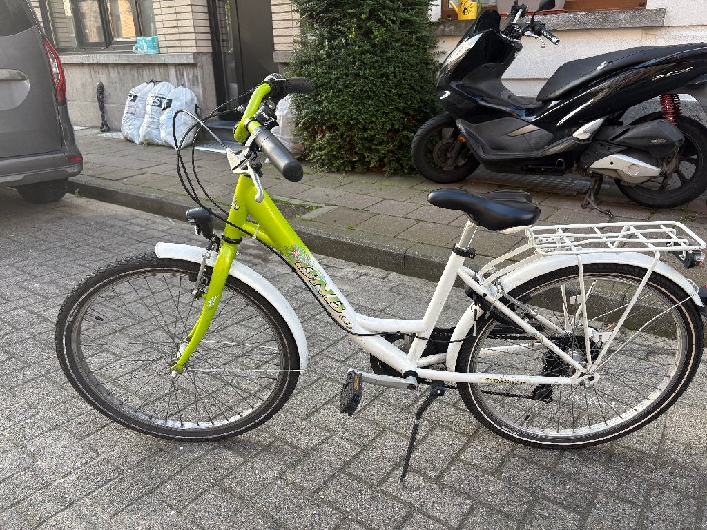 Meisjesfiets 24 Inch - Volledig rijklaar, Fietsen en Brommers, Fietsen | Kinderfietsjes, Ophalen, 20 inch of meer, Gebruikt, Velgrem