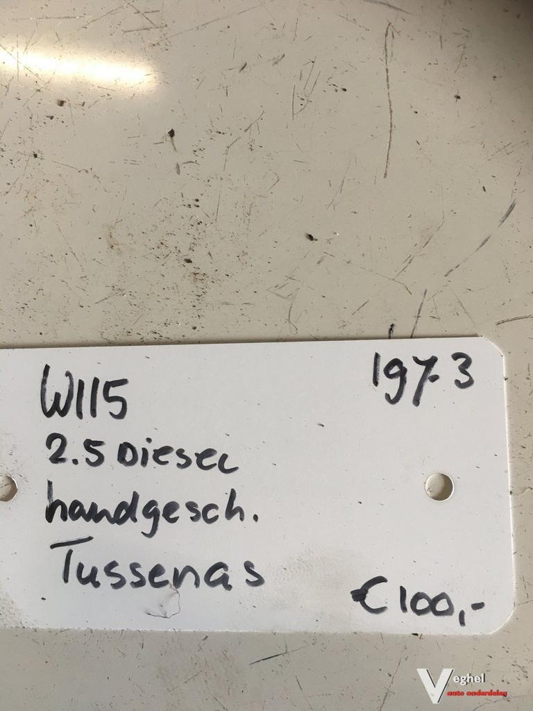 Mercedes W115 1973 2.5 diesel Handgeschakeld Tussenas, Ophalen, Gebruikt, -, -