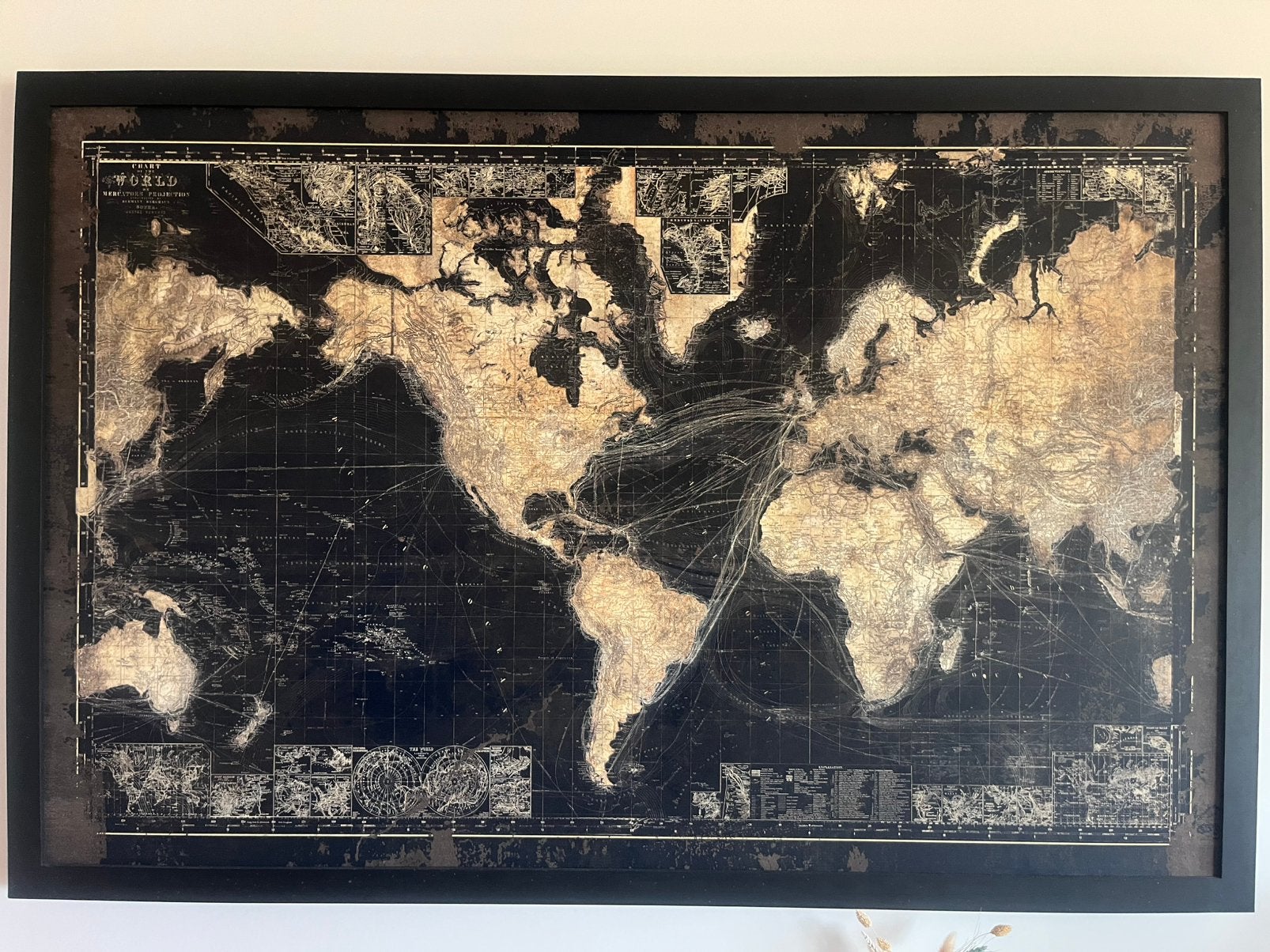 Wereldkaart in hout kader, vintage look, Ophalen, Zo goed als nieuw