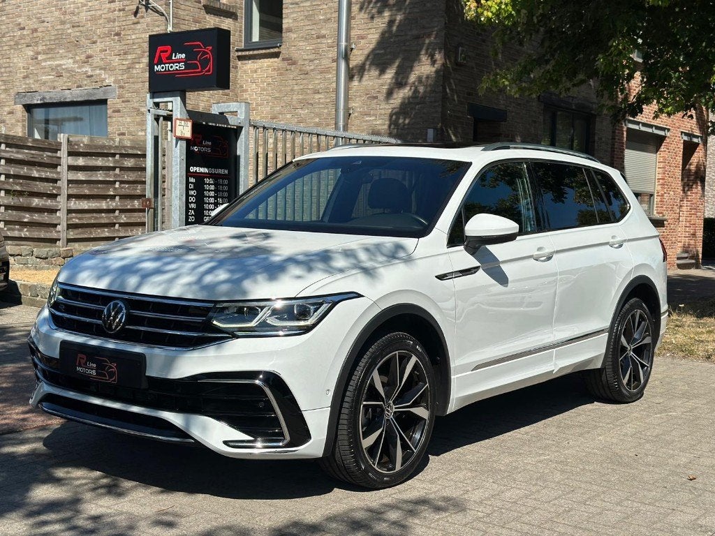VW Tiguan Allspace 1.5 TSI R-Line 7zit -  360 Camera - Pano, 4 cilinders, Bedrijf, Tiguan, Lichtsensor