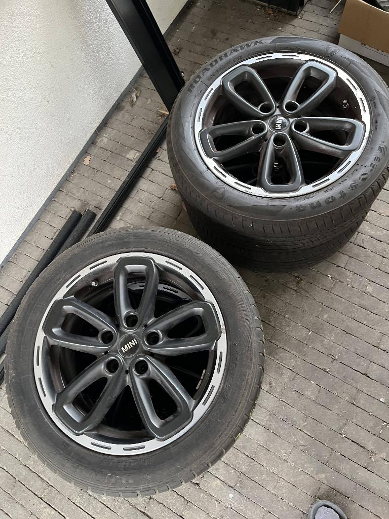 Mini Countryman Roues 17"  Triangulaire 5-star, anthracite, Pneus et Jantes, Véhicule de tourisme, Pneus été, 205 mm