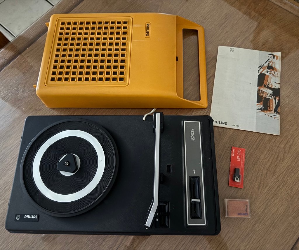 vintage platenspeler PHILIPS 22 GF133 in originele doos !, Audio, Tv en Foto, Platenspelers, Ophalen of Verzenden, Niet werkend
