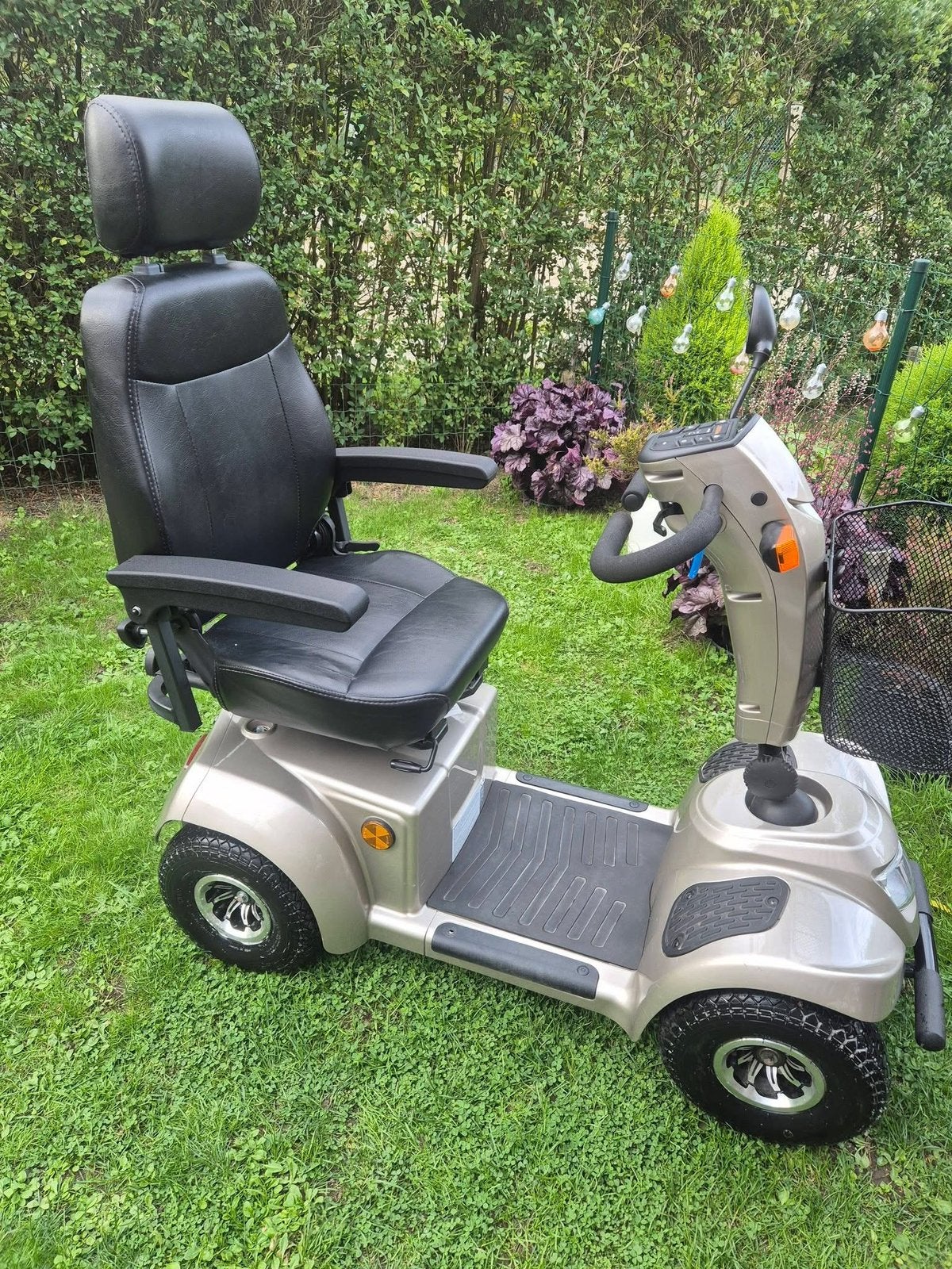 Hele mooie scootmobiel te koop (met batterij), Diversen, Ophalen, Gebruikt