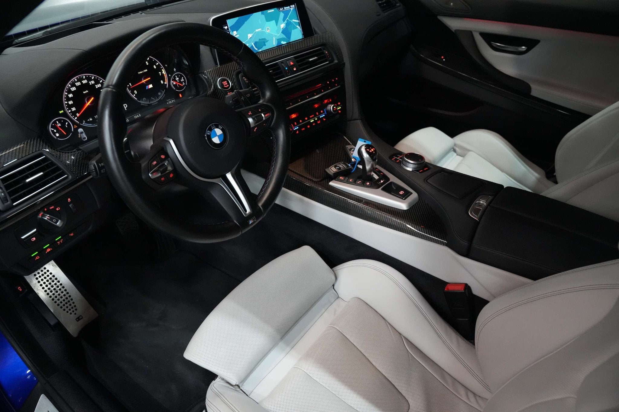 BMW M6 Coupé 4.4 V8 DKG Garantie Facelift Alcantara Dakhe, Automaat, 4 zetels, Gebruikt, 8 cilinders