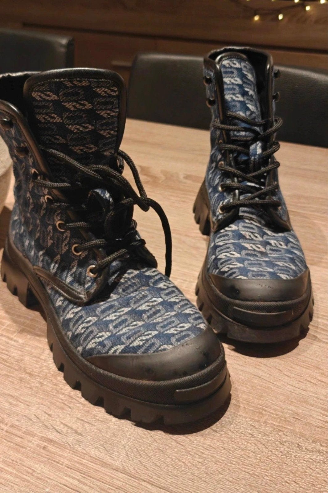 Dsquared2 Denim monogram boots met dikke zool, Ophalen, Zwart, Lage of Enkellaarzen, Dsquard2