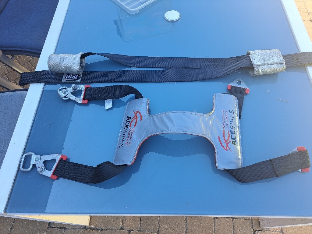 Sangle pour moto, Enlèvement, Utilisé