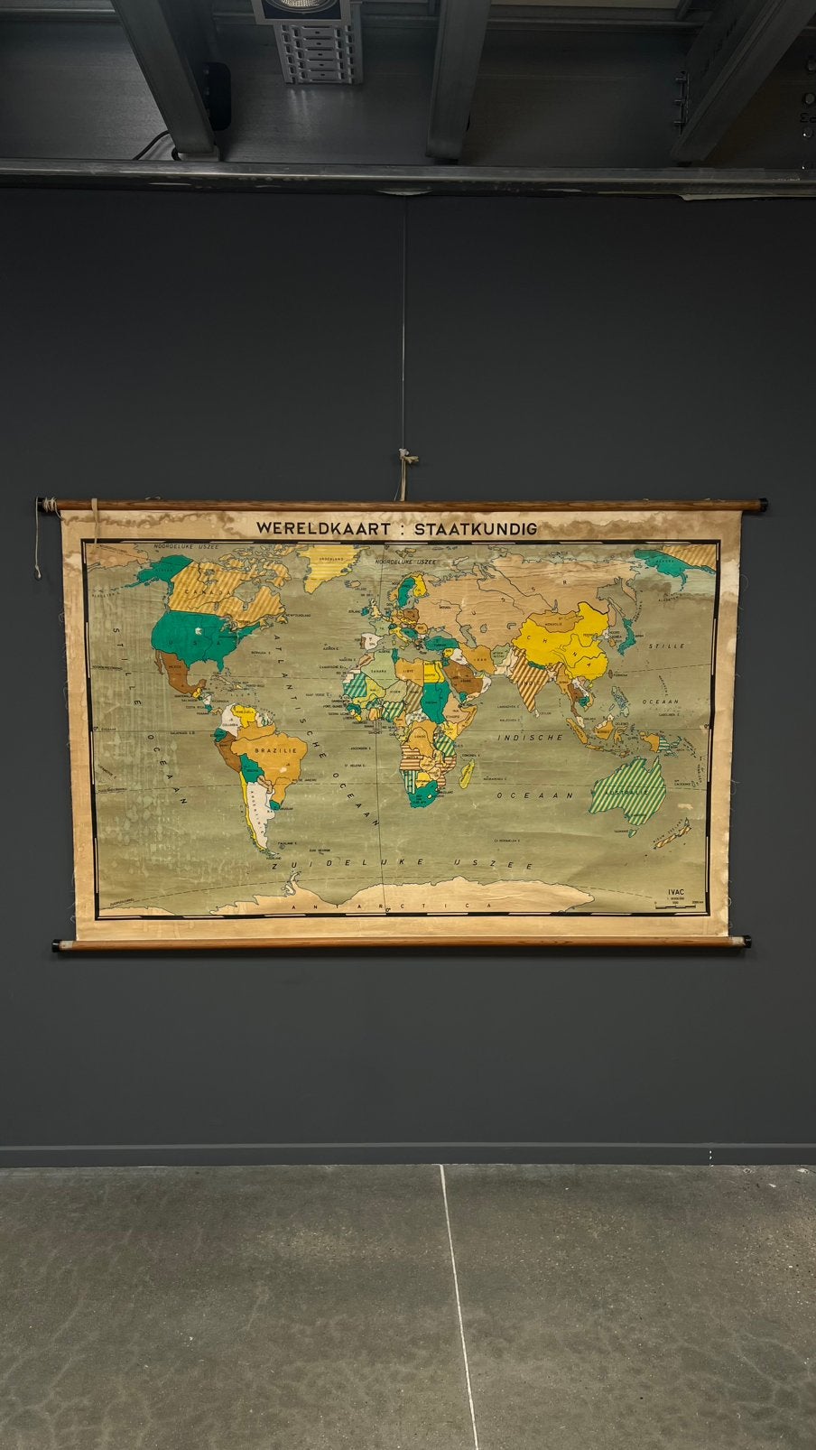 Wereld kaart, Ophalen