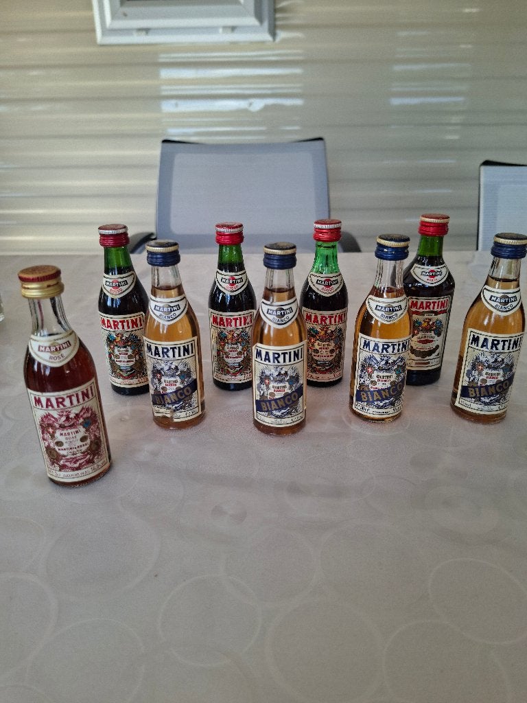 Lot de 9 mignonettes Martini, Envoi