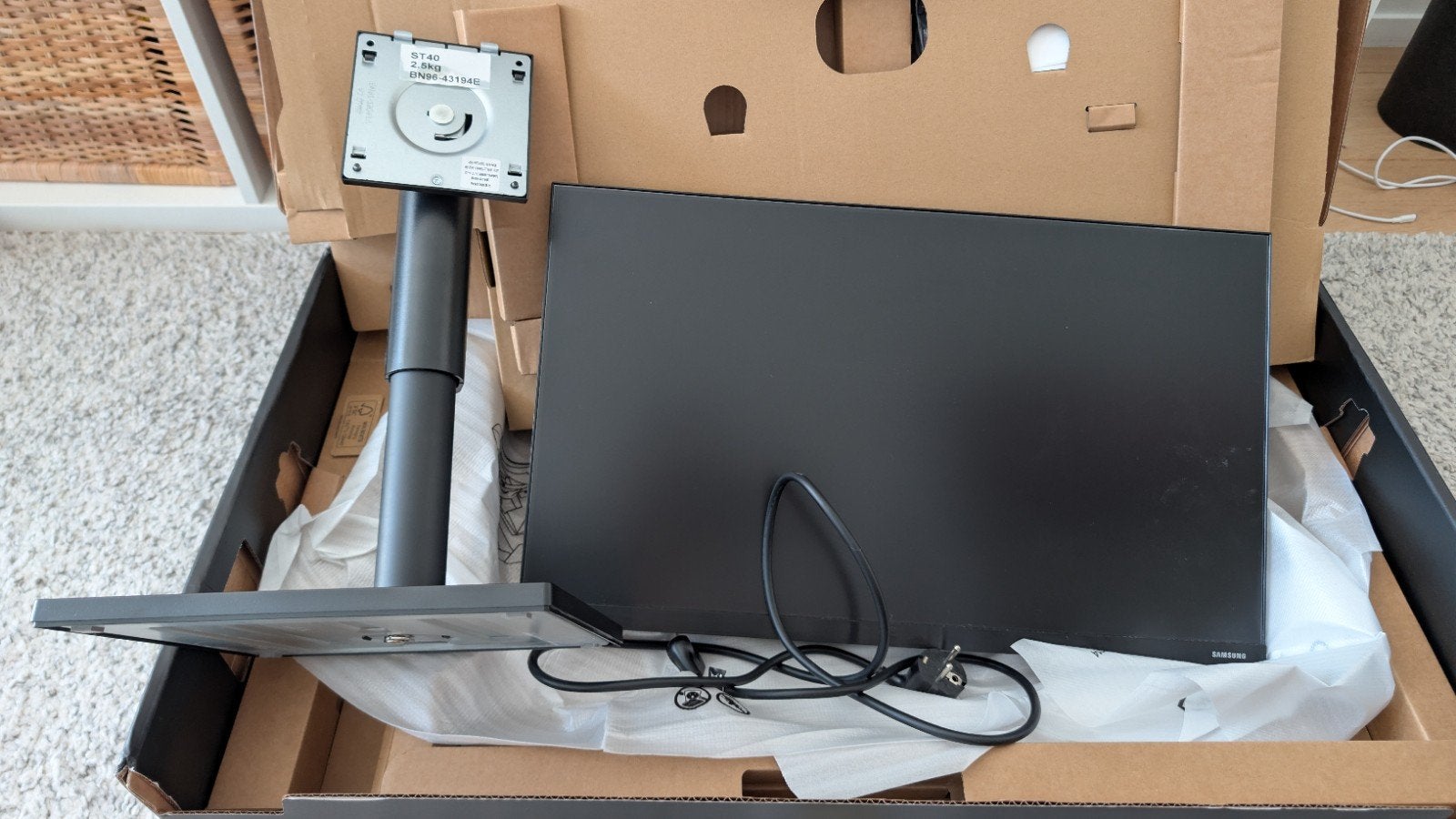 Samsung 24-inch IPS Full HD-scherm — F24T450FQU — HDMI, Computers en Software, Monitoren, Ophalen, HD, IPS, In hoogte verstelbaar