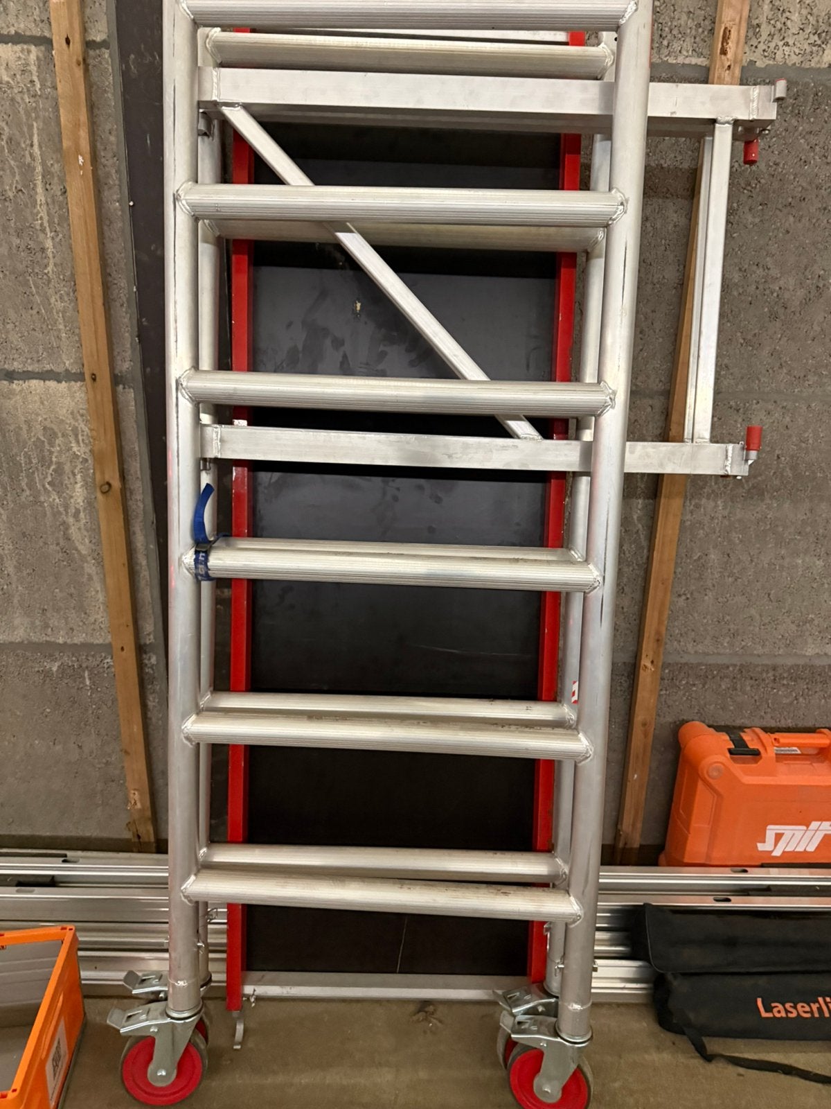 Altrex RS 44-POWER Vouwsteiger / Kamersteiger, Bricolage & Construction, Enlèvement, Comme neuf