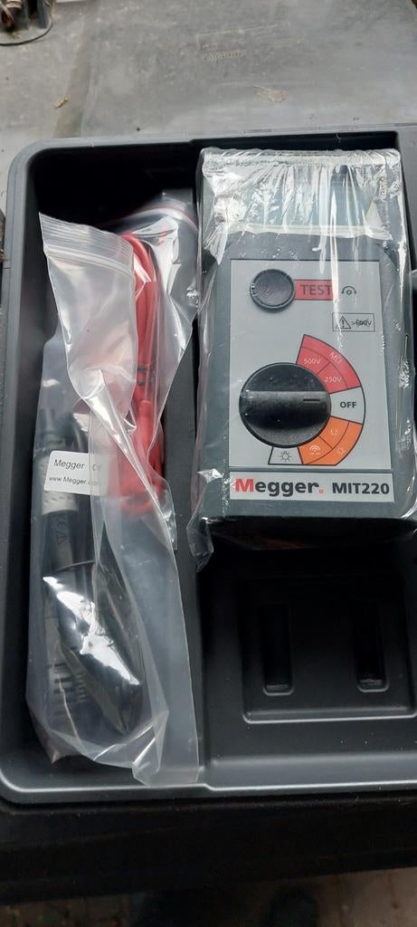 Megger MIT220, Doe-het-zelf en Bouw, Ophalen