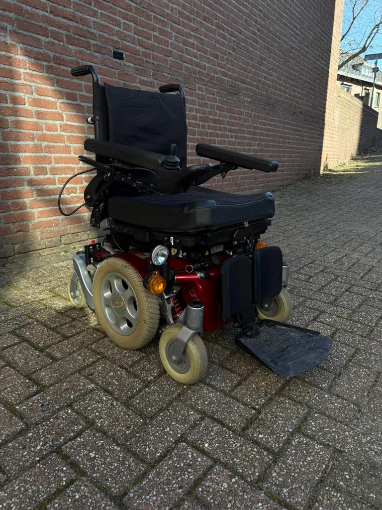 Fauteuil roulant électrique Quickie Salsa, Divers, Enlèvement ou Envoi, Comme neuf, Fauteuil roulant électrique