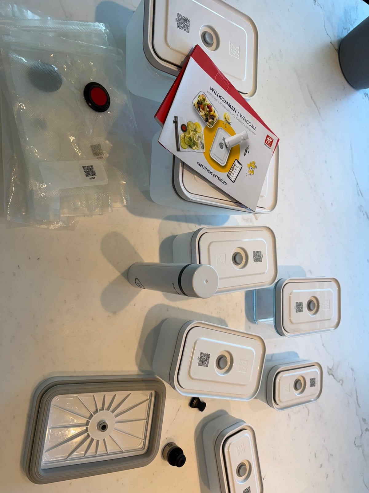 ZWILLING Fresh & Save vacuümset – 7 dozen + pomp + zakken, Enlèvement ou Envoi, Comme neuf, Plastique, Zwilling