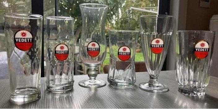 7 Vedett glazen, Ophalen of Verzenden, Zo goed als nieuw