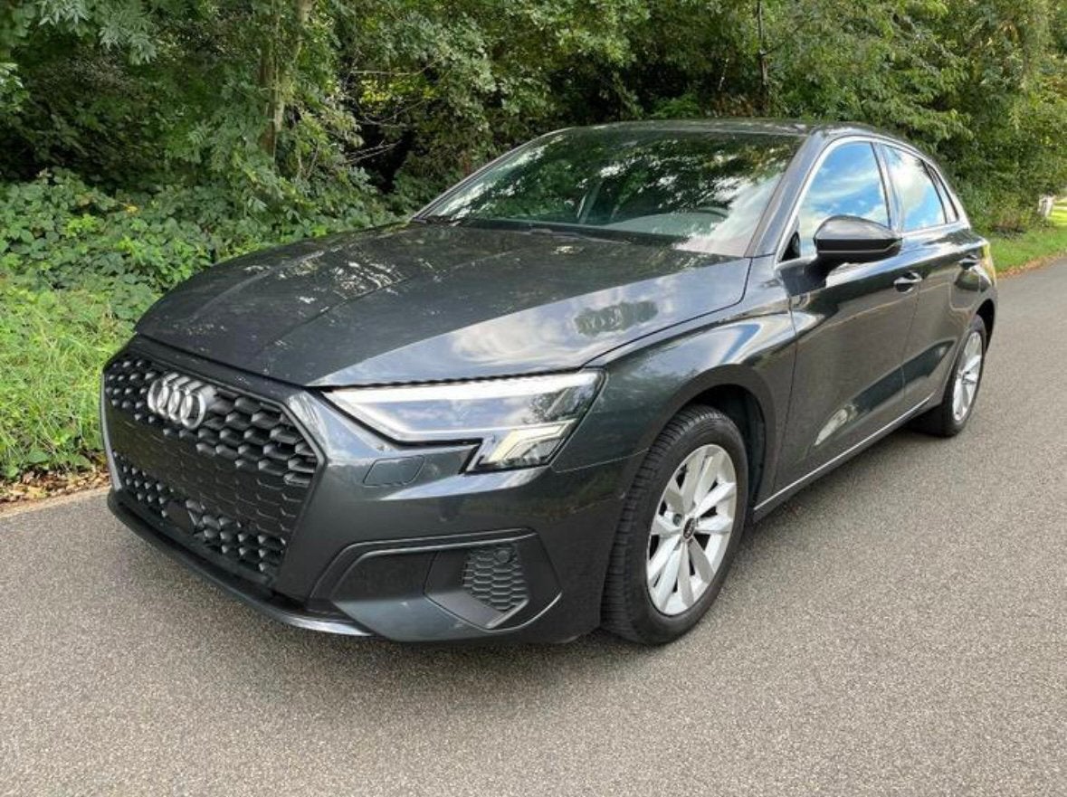 Audi A3 sportback mild hybrid, Autos, Audi, Cuir, Achat, Autres couleurs, Noir