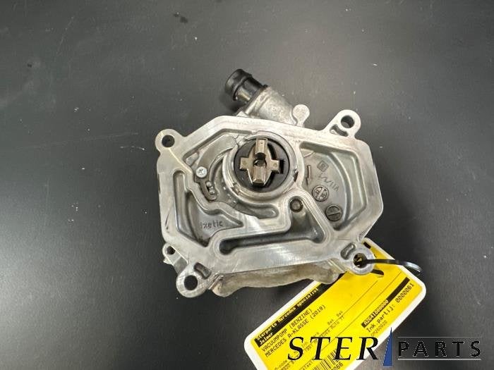 Pompe à vide (essence) d'un Mercedes A-Klasse, 3 mois de garantie, Utilisé, -, -