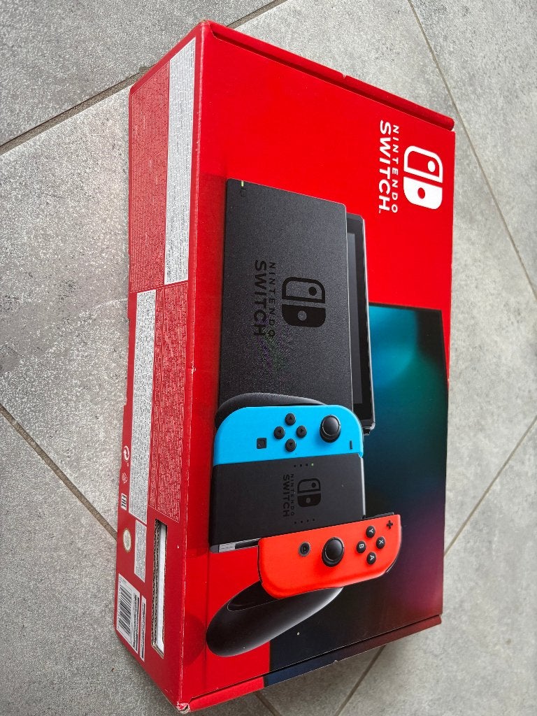 Nintendo Switch, Ophalen, Zo goed als nieuw, Met 2 controllers, Switch Original