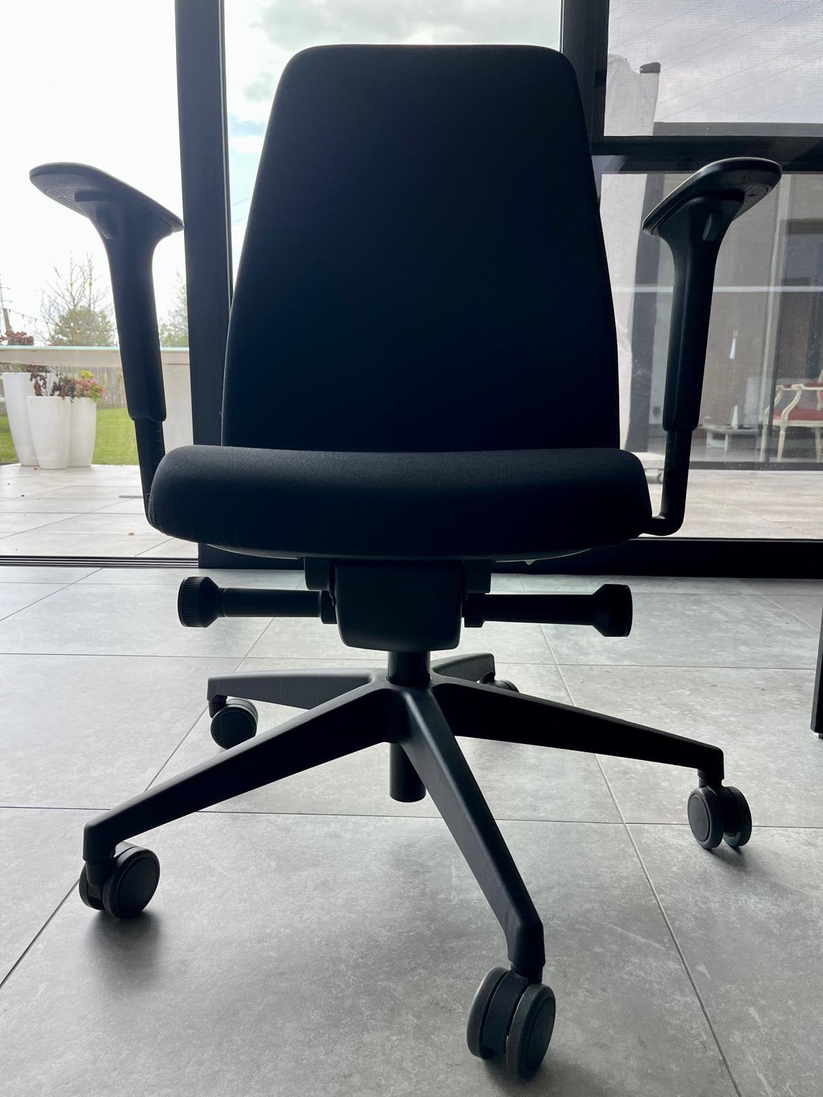 Interstuhl Every Ergonomische Bureaustoel – Ongebruikt, Maison & Meubles, Chaises de bureau, Comme neuf, Enlèvement, Chaise de bureau