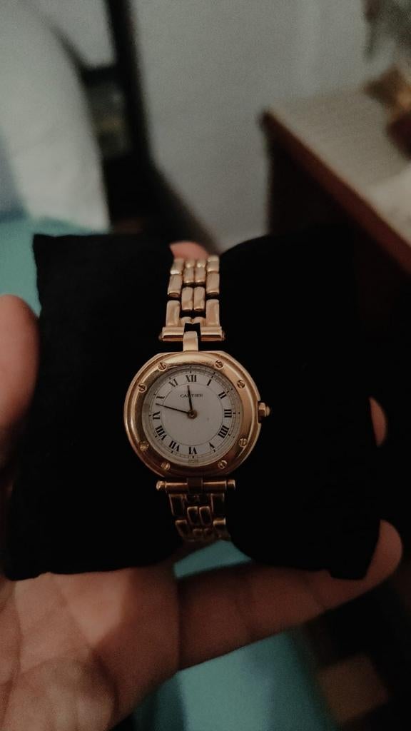Panthère Cartier 18 carats 
Montre pour femme, Enlèvement