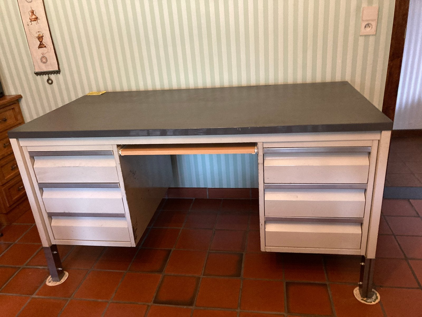 Bureau en acier ; gris ; 6 tiroirs, Autres marques, Bureau d'écolier, Autres styles, 150 cm