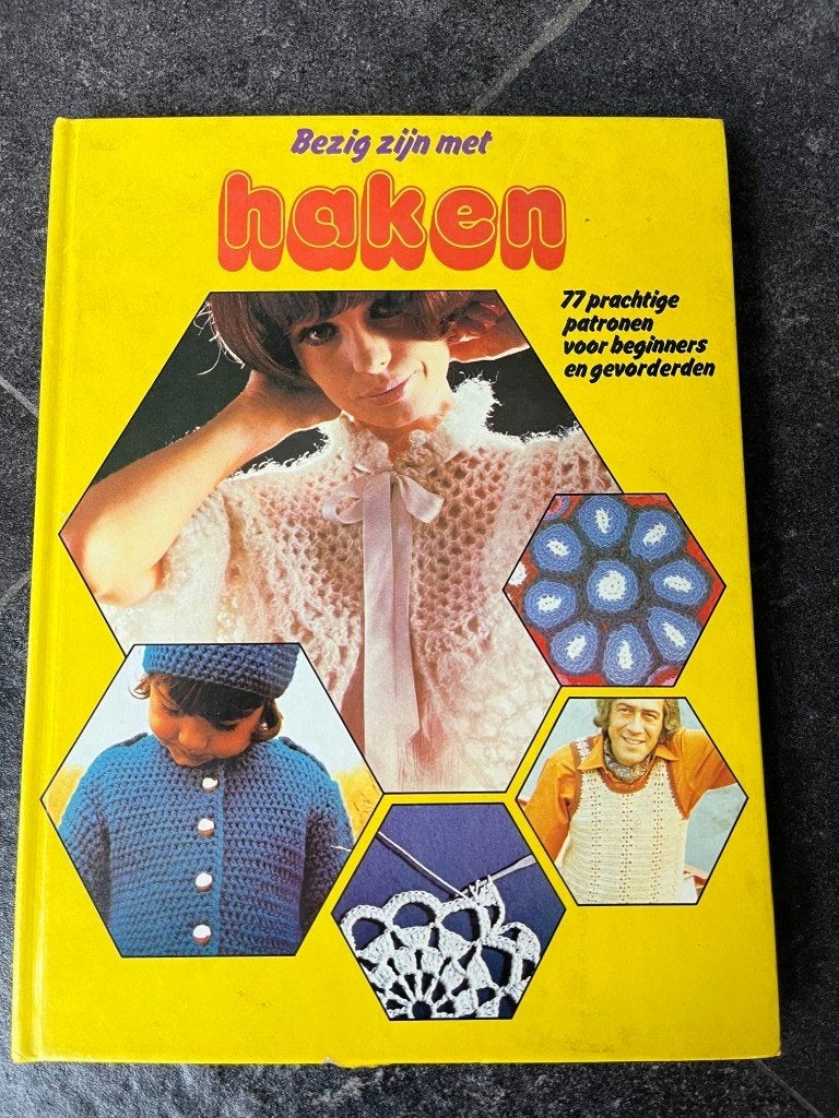 Haken - 77 patronen, Hobby en Vrije tijd, Ophalen of Verzenden, Haken