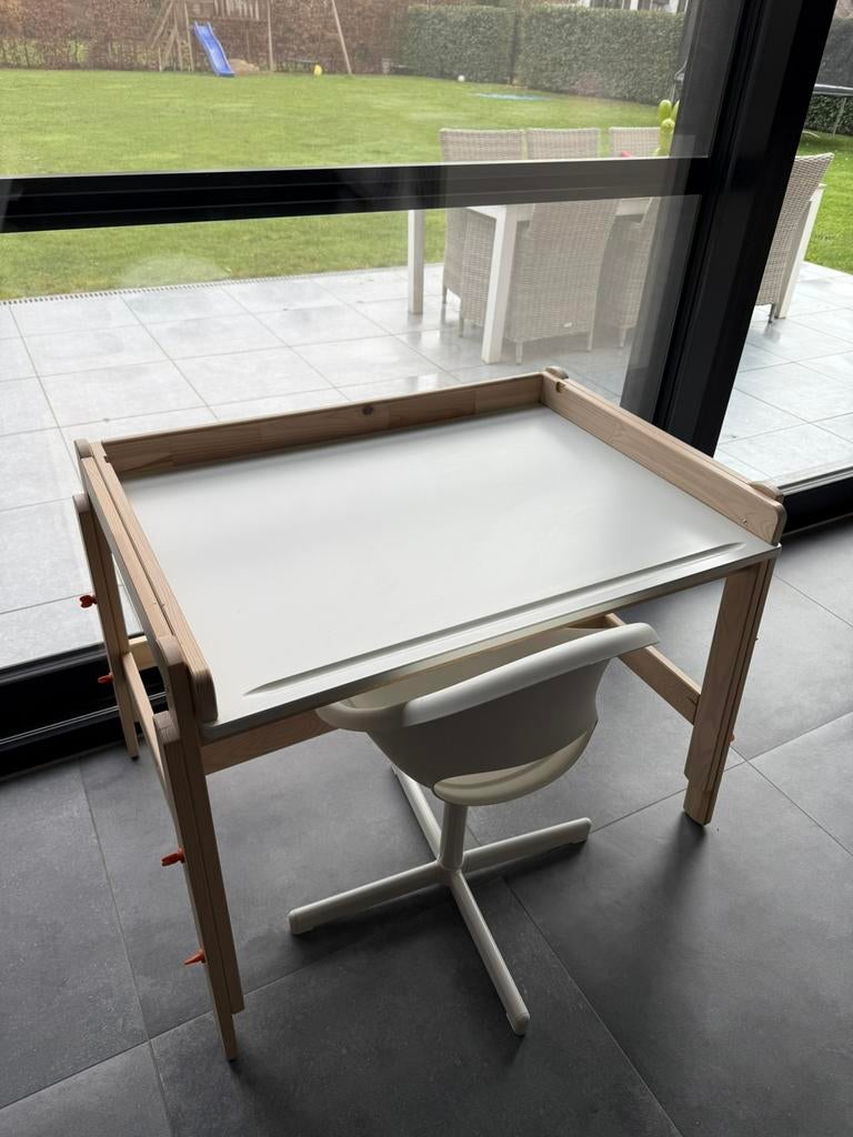 Bureau & stoel kinderen, Ophalen