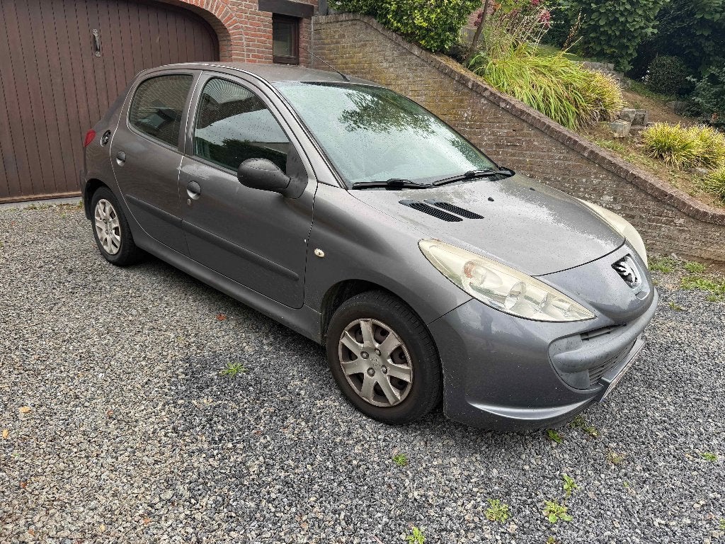 Peugeot 206+ 1.1 essence 2009 Euro 4, Autos, Achat, Boîte manuelle, Noir, 5 portes