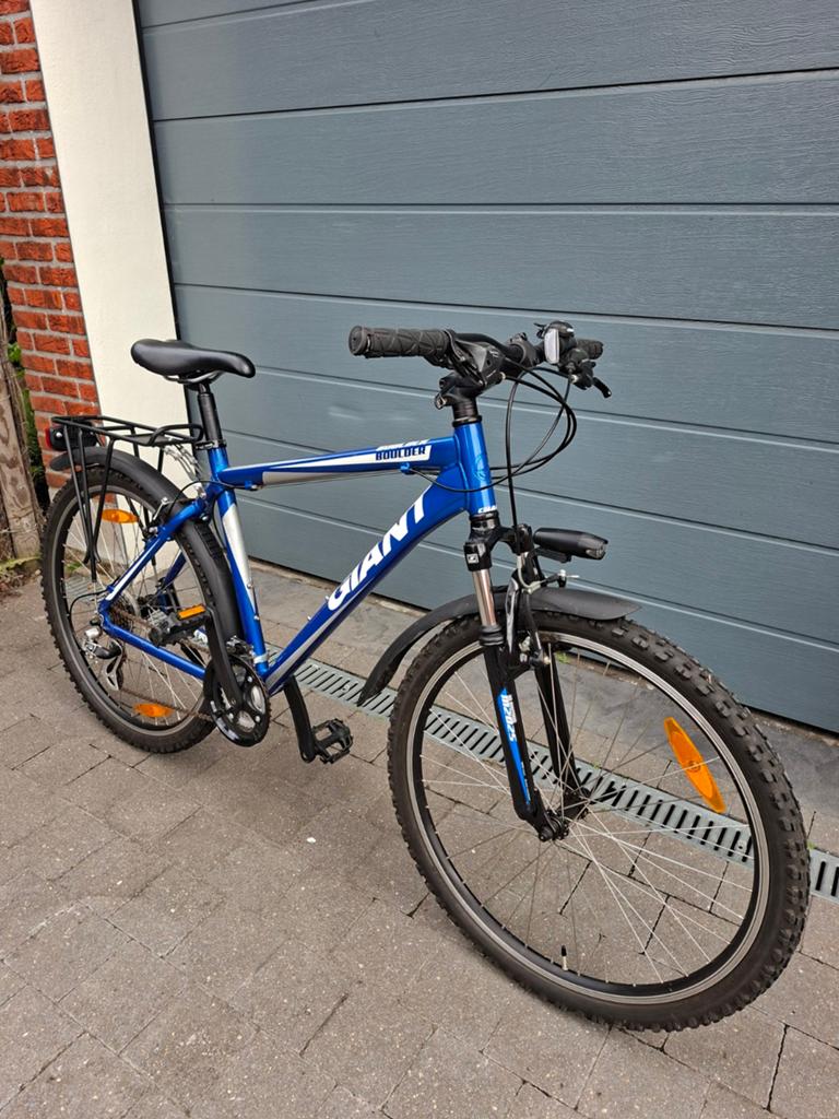 Giant boulder blue mountainbike (M) 26 inch, Fietsen en Brommers, Ophalen, Giant