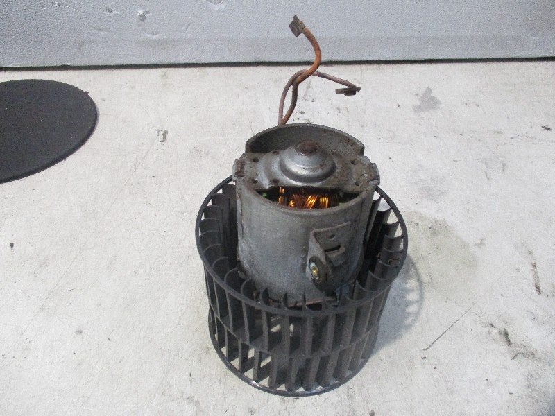 VENTILATEUR RADIATEUR MOTEUR Saab 900 II (01-1993/02-1998), Saab-de-info@saabgroup.com, Marienbergstraße  96
90411  Nürnberg, DE