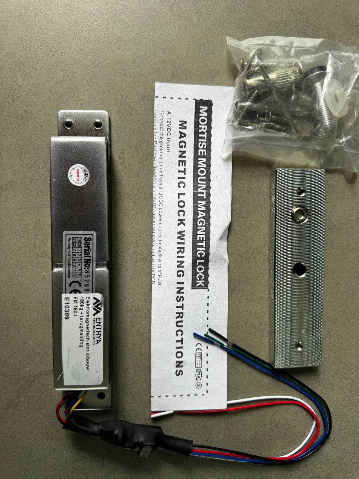 Verrou électromagnétique intégré, Enlèvement, Neuf