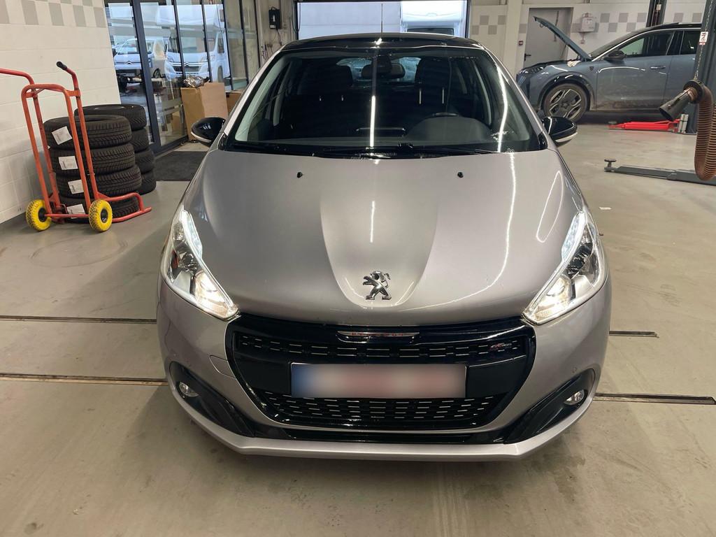 Peugeot 208 1.2 PureTech 81kW s/s Aut. GT Line, Auto's, Stof, Gebruikt, Euro 6, 5 zetels
