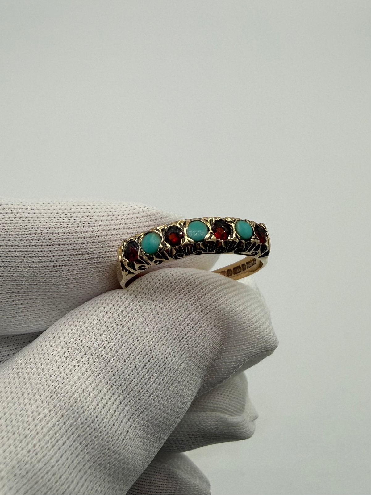9 karaat Gouden Ring met Robijn & Turquoise Birmingham 1979, Rouge, Enlèvement ou Envoi, Comme neuf, Or