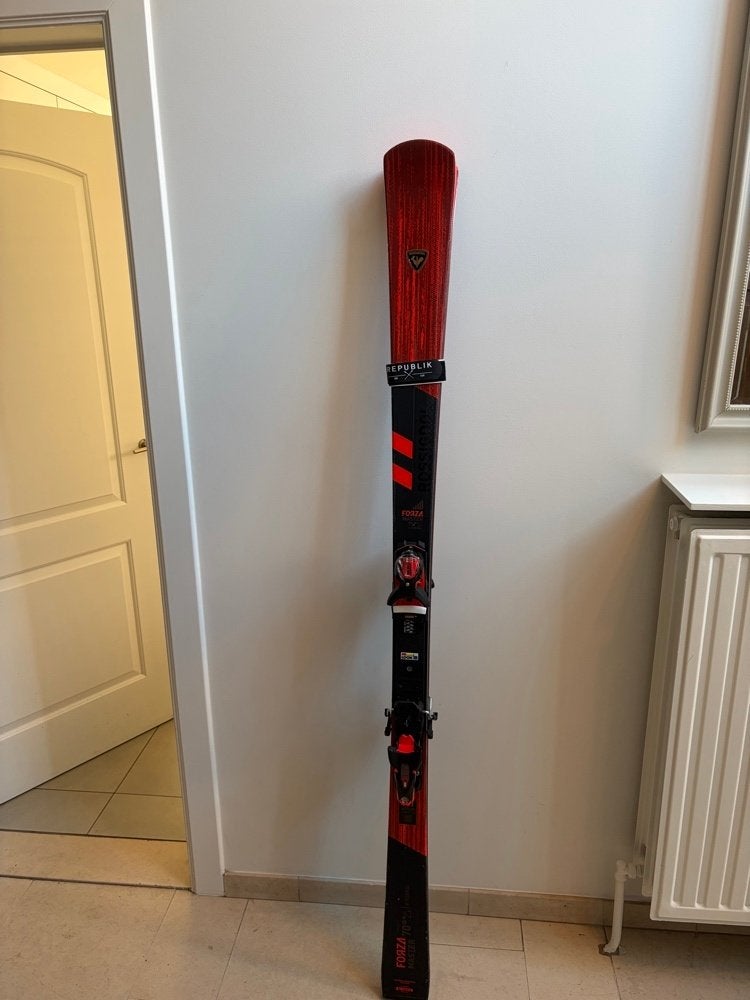 ski Forza 70 Ti+ Master, Sport en Fitness, Ophalen, 180 cm of meer, Rossignol, Zo goed als nieuw