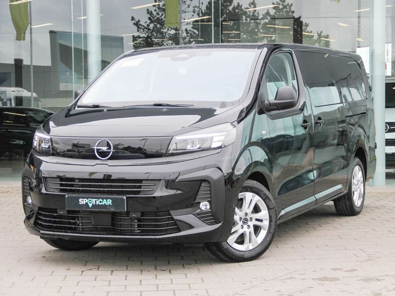 Opel Vivaro DC XL 150PK AT8 CAMERA|NIEUW|TREKHAAK|, Auto's, 0 cilinders, 0 kg, Zwart, Leder