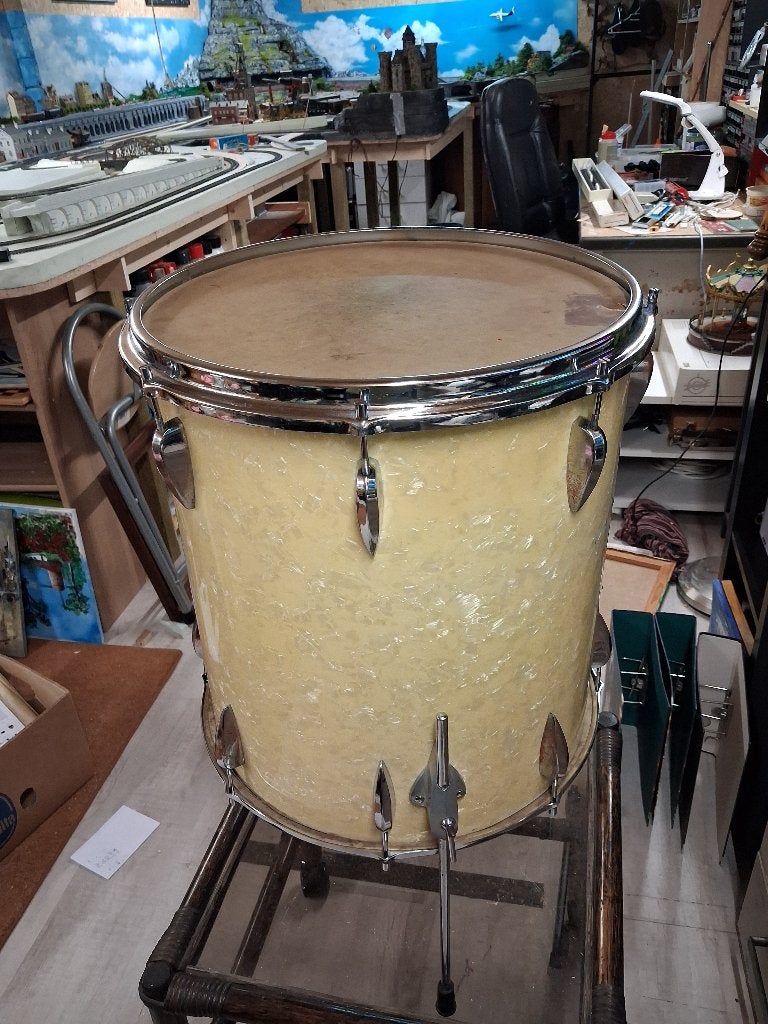 Floortom en twee snares, Musique & Instruments, Batteries & Percussions, Utilisé, Enlèvement