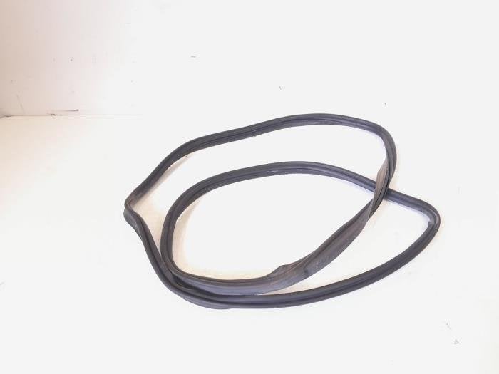 Joint caoutchouc hayon d'un Audi A4, Autos : Pièces & Accessoires, -, 3 mois de garantie, Audi, Utilisé