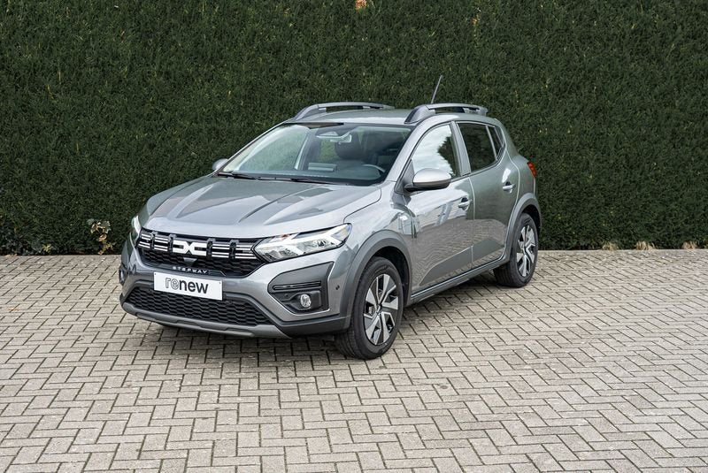 Dacia Sandero TCe Stepway 90 / AIRCO / NAVI, Autos, Argent ou Gris, Achat, Euro 6, Noir