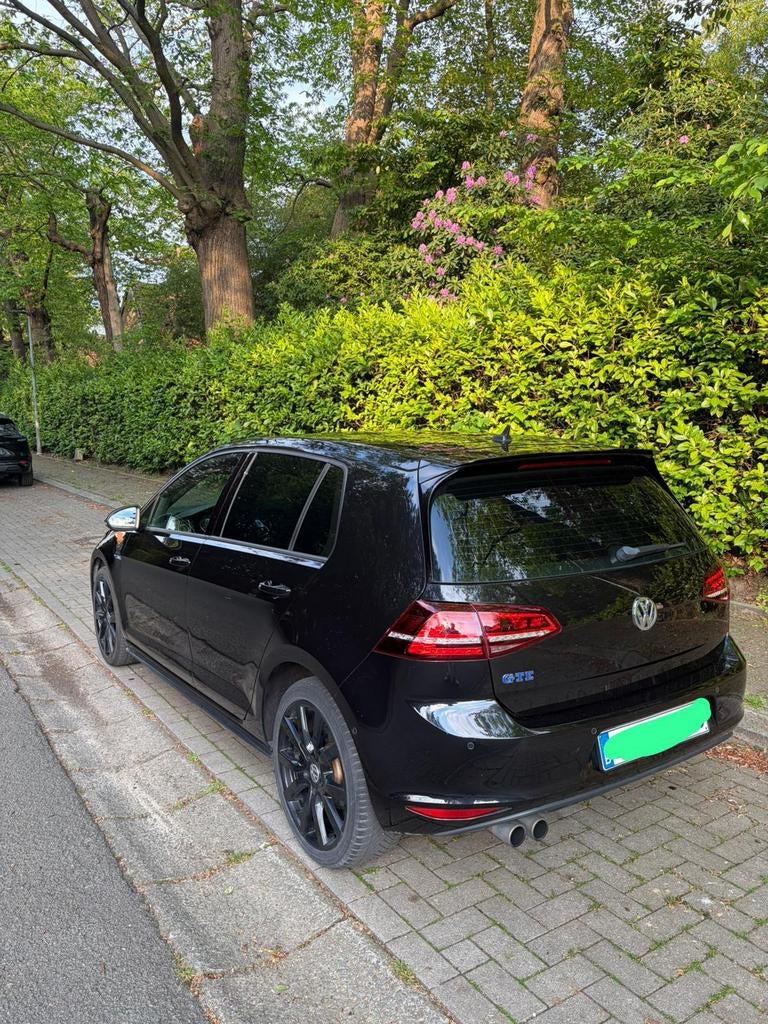 Volkswagen Golf 7 GTE, Auto's, Automaat, Zwart, 5 zetels, Onderhoudsboekje