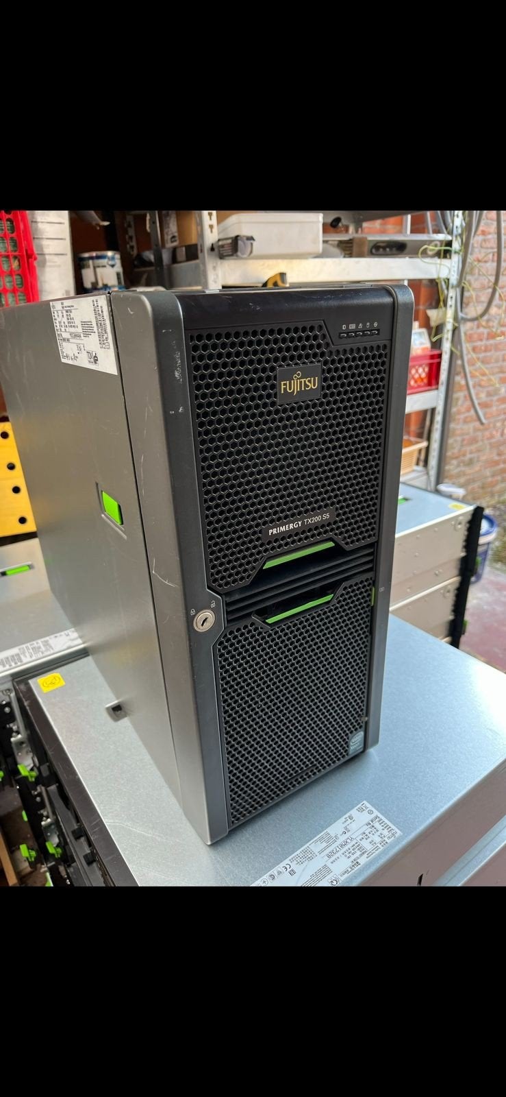 Servers fujitsu tx2500 s5, Informatique & Logiciels, Serveurs, Enlèvement