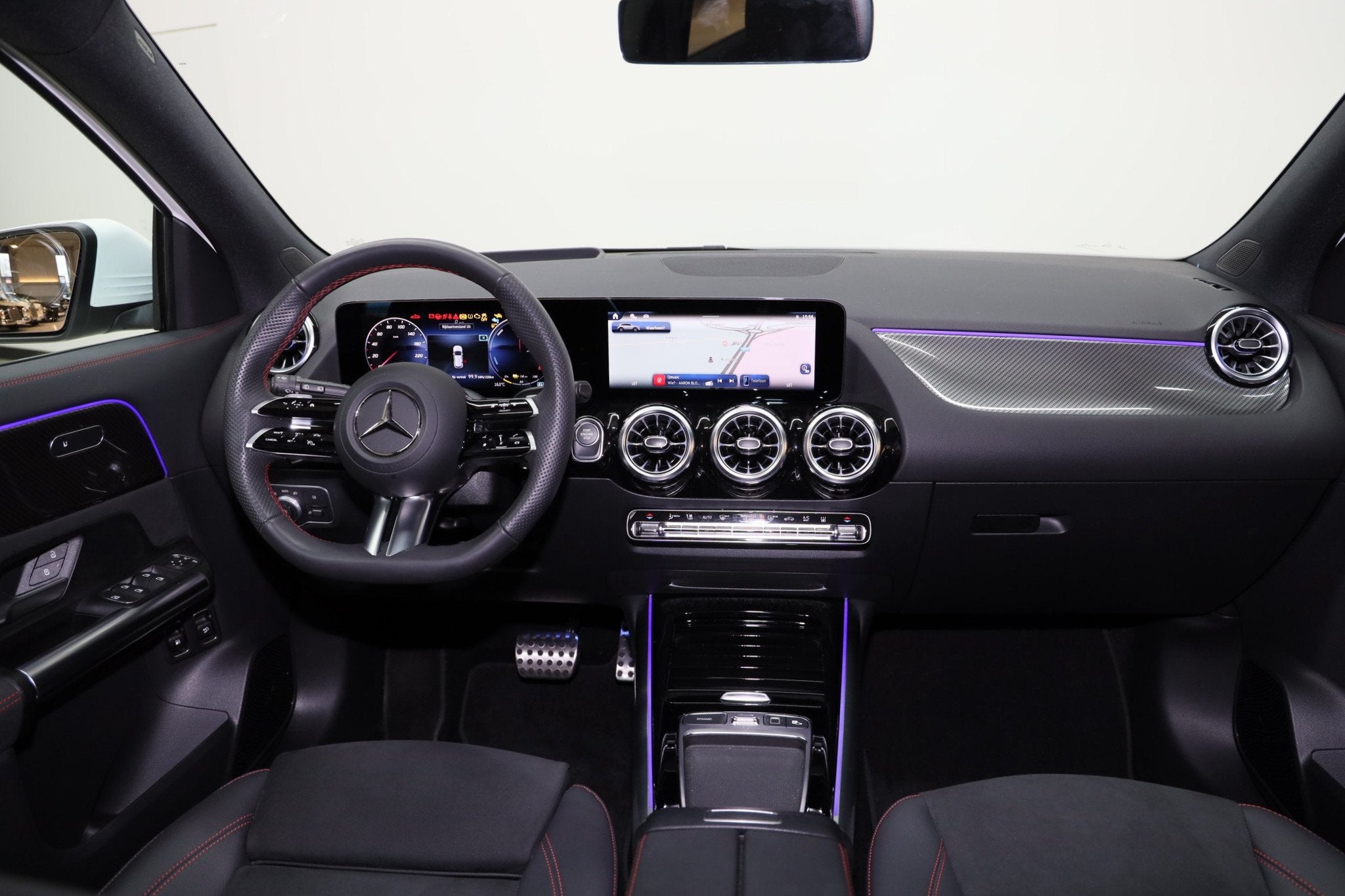 Mercedes-Benz GLA 250 e AMG Line | Head-Up MULTIBEAM-LED Sfe, Auto's, Gebruikt, Zwart, 4 cilinders, Alcantara